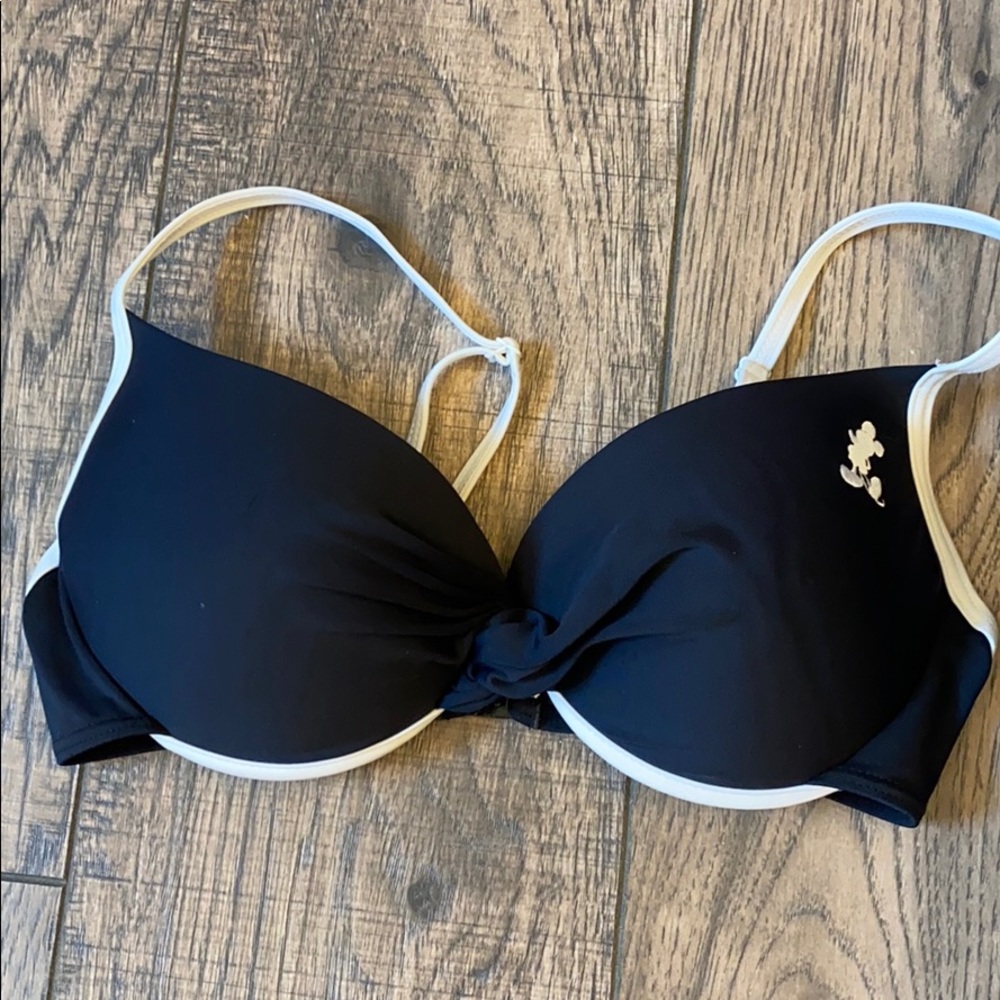 Super cute bathing suit top